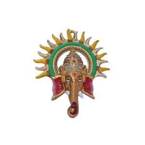 Statue d'idole Ganesha de style vintage Tenture murale en aluminium et laiton pour porte ou décoration murale Idée cadeau en métal - Product Image 1