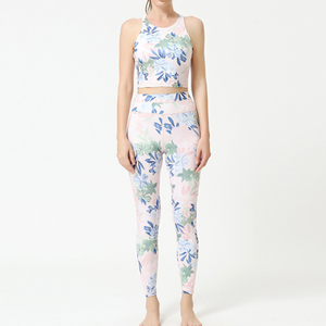 Nouvel Arrivage – Ensemble 2 Pièces Short de Yoga Femme Haute Qualité en Spandex/Nylon, Taille Mi-Haute, Séchage Rapide, Personnalisable pour Entraînement et Gym - Product Image 1