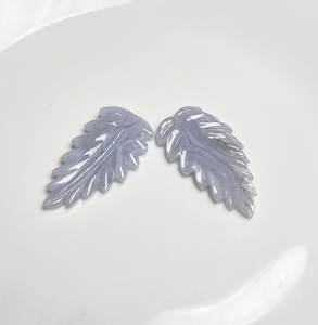 Venta al por mayor de cabujones de ágata de encaje azul natural tallados en forma de hoja, par a juego, para joyería personalizada - Product Image 2