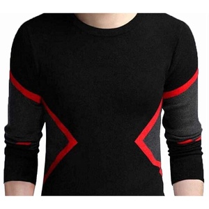 T-shirt à manches longues noir pour homme avec bordure contrastée rouge, coupe ajustée, col rond, haut tricoté décontracté - Product Image 4