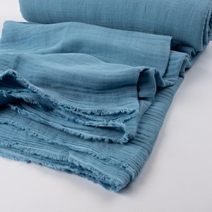 Manta de algodón teñido natural hecha a mano de gasa de algodón azul para adultos, manta de sofá transpirable suave y sólida - Product Image 1