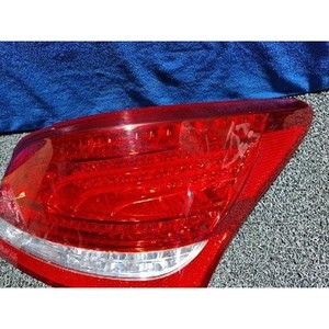 Luz Trasera Derecha Usada Equus 924023N000 - Product Image 2