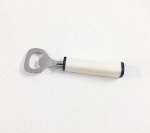 Abridor de Botellas Antiguo de Acero Inoxidable Negro con Mango de Madera y Hueso, Producto Muy Resistente para Sets de Bar - Product Image 1