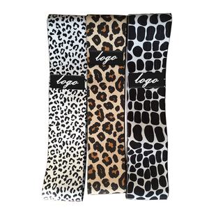 Chenistory Logo personnalisé peinture bandes de hanche ensemble Bo60x75cmistaautumn hiver coton antidérapant Fitness boucle bande de résistance - Product Image 3