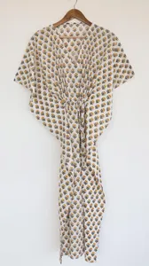 Vestido Kaftan Blanco con Estampado Floral Amarillo Estilo Bohemio, Cuello en V, Corte Holgado para Mujer, Vestido Maxi Cruzado de Algodón con Lazos - Product Image 6