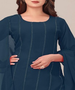 NOUVELLE ARRIVÉE : Ensemble Sharara en Georgette avec Broderies et Dupatta – Tenue de Cérémonie – Prix de Gros – Vêtement Ethnique en Coton Teel Tissé - Product Image 4