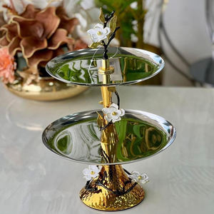 Soporte de pastel de artículos de mesa con acabado dorado para el hogar, restaurante, boda, fiesta de cumpleaños, otra ocasión, forma de flor - Product Image 1