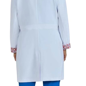 Batas de Enfermera para Mujer, Venta al por Mayor OEM, Personalizadas, de Alta Calidad, Diseño Moderno, Elegantes, Sin Costuras, para Todas las Temporadas - Product Image 3
