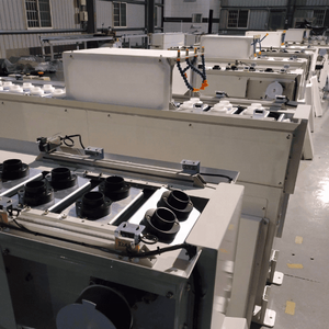 Sistema de transportador de accesorio de Robot automatizado de cadena de partición de correa de acero inoxidable de nueva condición de uso industrial con velocidad ajustable - Product Image 4