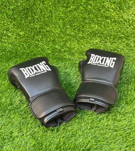 Guantes de Entrenamiento de MMA, Kickboxing y Muay Thai Personalizados de Alta Calidad, Ligeros, de Cuero Genuino Premium, Transpirables y con Muñequera Ajustable - Product Image 6