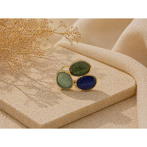 [Orbis] DANA Élégance et Modestie à la Coréenne : Anneau de Foulard Artisanal avec Ramie Hansan et Cadre en Laiton pour un Style Coréen Raffiné - Product Image 5