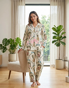 Conjunto de pijama de algodón estampado a mano de lujo para mujer, traje de dormir de algodón indio con pantalones a juego cómodos. - Product Image 1