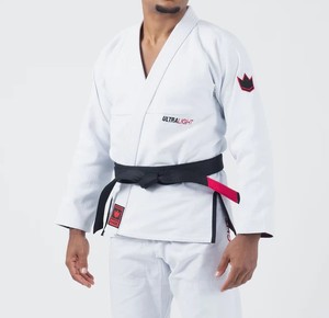 ชุดคาราเต้ผ้าฝ้ายปากีสถาน ยืดหยุ่น ระบายอากาศได้ดี น้ำหนักเบา ชุดยูนิฟอร์มศิลปะการต่อสู้ รับผลิตตามแบบ OEM ออกแบบเองได้ สำหรับผู้ใหญ่ทุกเพศทุกวัย - Product Image 4