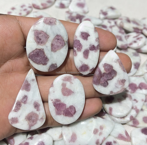 Lot de tourmaline rose naturelle en gros, pierres de tourmaline et quartz faites à la main de formes et tailles variées pour la fabrication de bijoux - Product Image 2