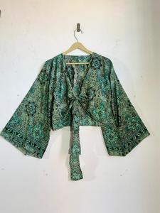 Ensemble bohème 2 pièces pour femme : haut court en mousseline florale avec ceinture et short large coupe ample – Tenue décontractée printemps-été - Product Image 4