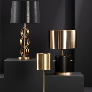 Lampe de table moderne noire et dorée, lampe de table décorative, lampe de designer, lampe d'appoint, lampe de table pour la décoration de la maison - Product Image 4