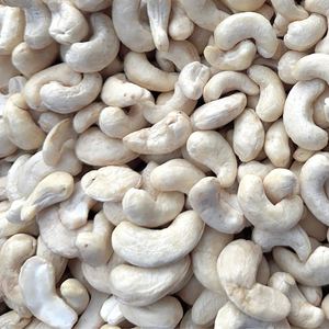Hot Sale Best Rate Organic Cashew <b>Nuts</b> Raw Cashew <b>Nuts</b> WW180, WW240, WW320, LP, WS Cashew <b>Nuts</b> Private Label Packaging Available - Product Image 1