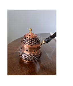 Quemador de incienso de metal premium diseñado para un manejo seguro del calor con agarre cómodo y base estable. - Product Image 1