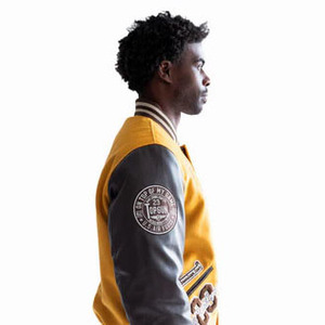 Fabricante OEM, Chaquetas Letterman Personalizadas de Buena Calidad al por Mayor, Chaqueta Varsity de Invierno con Cuerpo de Lana y Mangas de Cuero para Hombre - Product Image 4