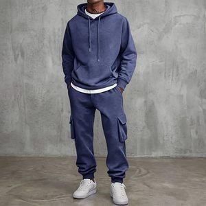 Ensemble de survêtement sportif haut de gamme pour homme, deux pièces, avec veste d'entraînement confortable et pantalon de jogging fuselé pour la course à pied et la salle de sport - Product Image 1