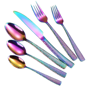 Ensemble de couverts en métal de luxe avec logo personnalisable - Couteau, fourchette, cuillère pour événements et restaurants - Product Image 4