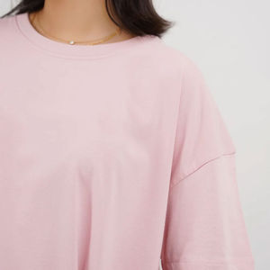 T-shirt pour femme en coton 100% premium, doux, respirant, décontracté, couleur unie marron, idéal pour un usage quotidien ou une impression personnalisée - Product Image 3