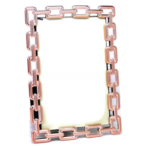 Cadres photo rectangulaires en métal, design haut de gamme, faits main, avec chaîne en or rose, pour mariages, fêtes et cadeaux de pendaison de crémaillère pour le salon - Product Image 1