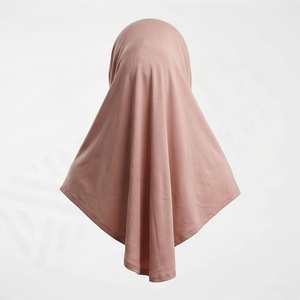 Voile Hijab en Chiffon Personnalisé Confortable pour Femme – Différentes Couleurs Personnalisables, Sous-Hijab Musulman Doux et de Qualité Supérieure à Vendre - Product Image 2