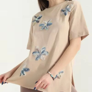 Camiseta de Manga Corta con Cuello Redondo y Bolsillos Forrados para Mujer, Camiseta Larga de Alta Calidad para Mujer, Camiseta Personalizada para Mujer - Product Image 1