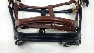 สายคล้องคอหนังม้าอานอังกฤษปรับได้พร้อมปกศีรษะบุนุ่มแบบพรีเมี่ยม - Product Image 3