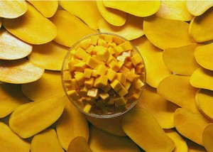 Mangue congelée douce IQF du Vietnam, morceaux de mangue congelés biologiques, mangue congelée en tranches, idéale pour l'exportation vers les chaînes de smoothies - Product Image 6