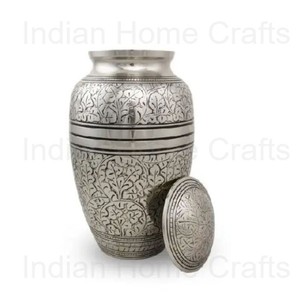 Urna Funeraria de Latón Plateado Estilo Europeo Hecha a Mano y Recuerdo Conmemorativo para Cenizas de Ataúd, Decoración Redonda para Mesa - Artesanía India para el Hogar - Product Image 2