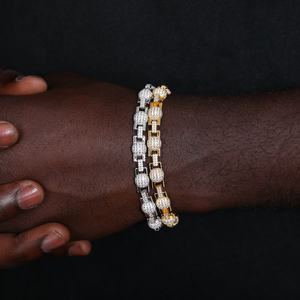 สร้อยข้อมือผู้ชายแบบโซ่ทอง 18K ประดับเพชรทรงกลมเจียระไนแบบเหลี่ยม ฝังเพชรแบบ Pave สไตล์ฮิปฮอป เหมาะสำหรับใส่ทุกวัน - Product Image 2