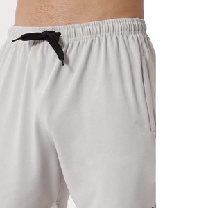 กางเกงขาสั้นออกกำลังกายผู้ชายเอวสูงแบบสวมใส่สบาย ผ้าโพลีเอสเตอร์ ระบายอากาศ แห้งเร็ว ความยาวขาใน 5 นิ้ว มีเชือกผูก - Product Image 3