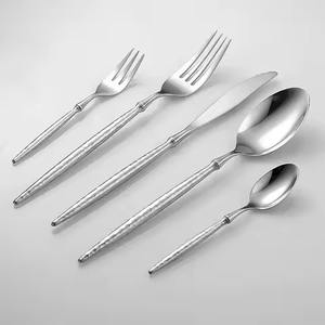 Ensemble de couverts de table haut de gamme en acier inoxydable, vaisselle professionnelle pour la cuisine - Product Image 2