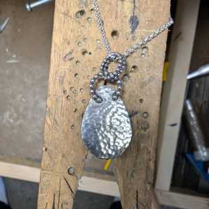 Pendentif camée en agate bleue naturelle NIKHIL GEMS, fait main, argent sterling 925, vintage, fiançailles, évalué par un tiers, pour femmes - Product Image 2