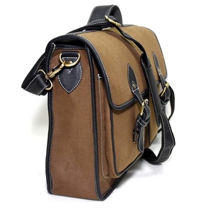Sac de voyage pour homme en toile de qualité supérieure avec bretelles, quincaillerie en laiton, design personnalisé, fermeture éclair, résistant à l'eau - Product Image 1
