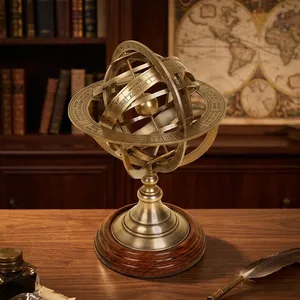 Globe décoratif vintage en laiton avec base en bois, globe astronomique céleste antique, objet de décoration pour la maison ou le bureau - Product Image 6