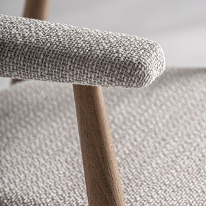 Silla de Comedor Contemporánea con Detalles en Bouclé, Silla de Madera Minimalista de Lujo para Restaurante y Hotel - Product Image 4