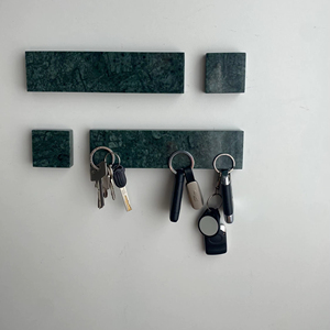 ที่แขวนผนังหินอ่อนธรรมชาติแบบอาร์ตเดโค งานฝีมือ TCE เป็นมิตรกับสิ่งแวดล้อม อุปกรณ์ตกแต่งผนังคุณภาพพรีเมียมสำหรับบ้าน โรงแรม และร้านค้าปลีก - Product Image 1