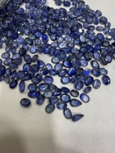 Saphir bleu naturel 4-6 mm, taille marquise, pierre précieuse de haute qualité, certifié IGI, traité thermiquement pour la fabrication de bijoux au prix d'usine - Product Image 3