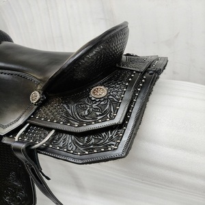 Silla de montar de cuero negro occidental hecha a mano y personalizada con adornos florales, silla de montar ecuestre premium de Adeefa Enterprises - Product Image 5