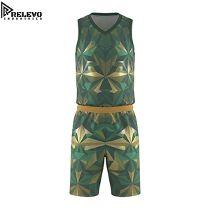 Ensemble de maillots de basket-ball sublimés personnalisés, uniforme sportif technique vert forêt avec panneau géométrique étoilé or et sauge - Product Image 1