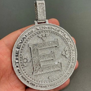 Colgante de Moissanita Iced Out con Logo de Rapper Circular, Estilo Miami Cubano y Letra Inicial, Hip Hop, de Plata de Ley Bañada en Oro para Hombre - Product Image 5