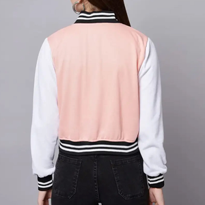 Veste varsity pour femme, style streetwear de haute qualité, couleur personnalisée, tissu en toile tricotée, fermeture à boutons - Product Image 2