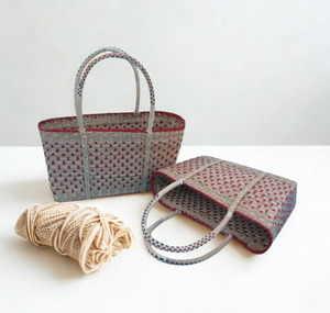 Monedero clásico de algas marinas tejido de Vietnam para damas Accesorio de moda y bolso reutilizable de compras diarias Suministro de fábrica OEM - Product Image 1