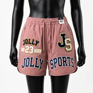 Shorts Deportivos para Mujer de Alta Calidad, 120 GSM, Transpirables, de Nailon, Color Rosa Polvoriento, con Logotipo de Chenilla - Product Image 4
