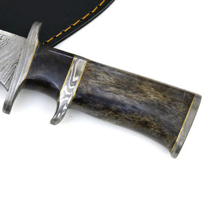 Cuchillo de caza de acero de Damasco de alta calidad, hoja fija de acero de Damasco, cuchillos de caza con agarre cómodo y calidad económica. - Product Image 5