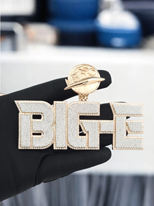 Colgante Personalizado con Nombre de Biggie y Planeta, con Incrustaciones de Moissanita, Joyería Hip Hop de Lujo con Brillo de Diamante - Product Image 3