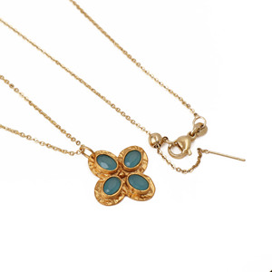 Collar con colgante de calcedonia azul ovalada facetada con diseño floral para mujeres y niñas - Product Image 2